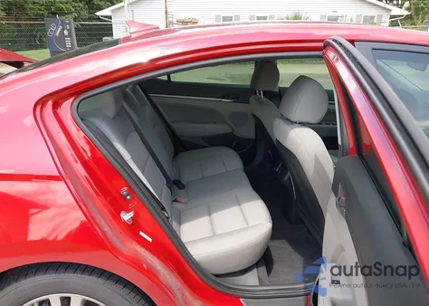 2018 Hyundai Elantra Sel из США, поврежденный, VIN KMHD84LF8JU612082